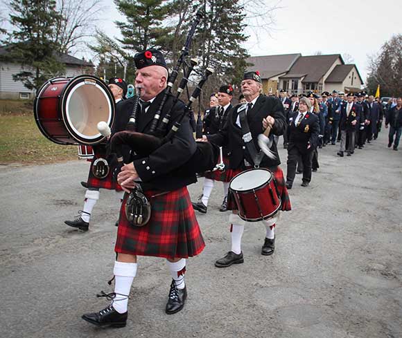 STITTSVILLE, ON. November 11, 2015. Members of the Arnprior Pipe Band. (Barry Gray /StittsvilleCentral)