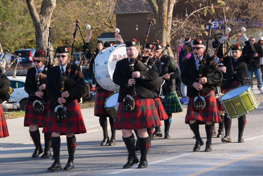 Remembrance Day Parade on Stittsville Main Street. Photo by Dan Pak.