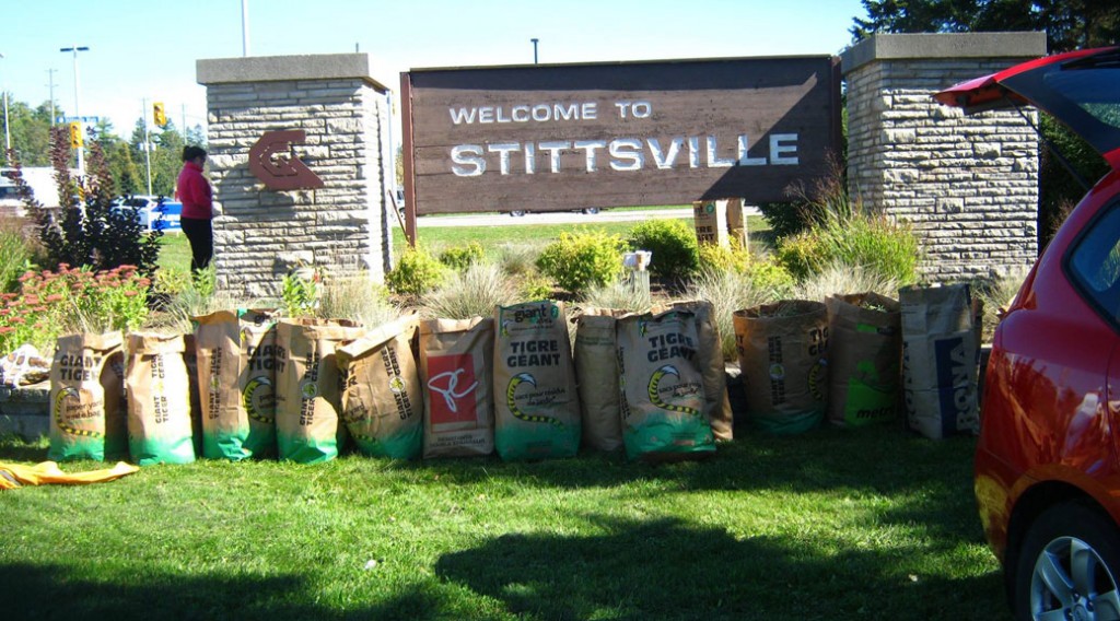 Volunteers helped clean up the area around the Stittsville sign. Photo via the Stittsville-Goulbourn Horticultural Society